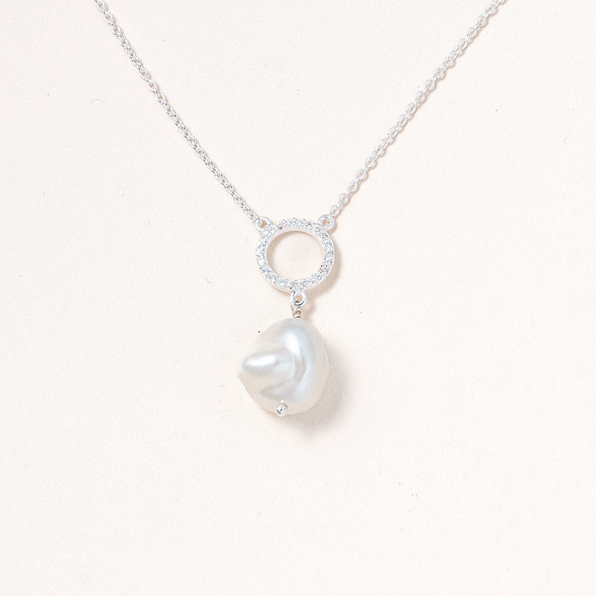 Колие с перла и камъни “Margaux”, сребро 925, покритие родии