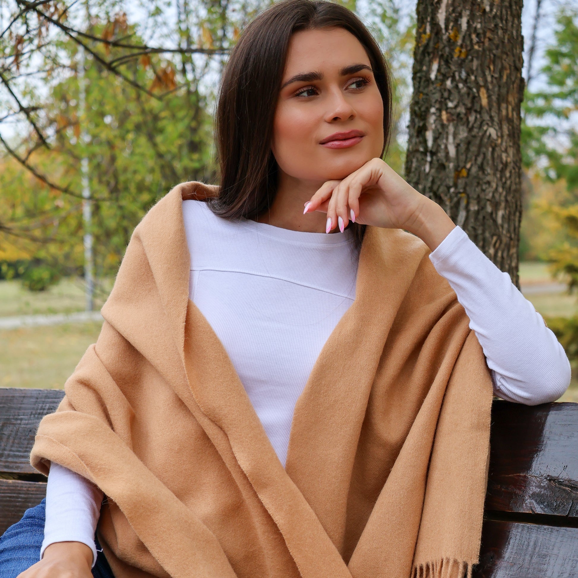 Шал “Luna” – мекота и елегантност от 100% вълна